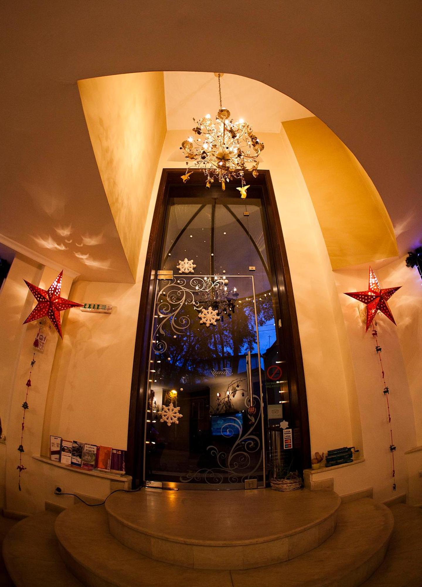 Hi Boutique Hotel Варна Экстерьер фото